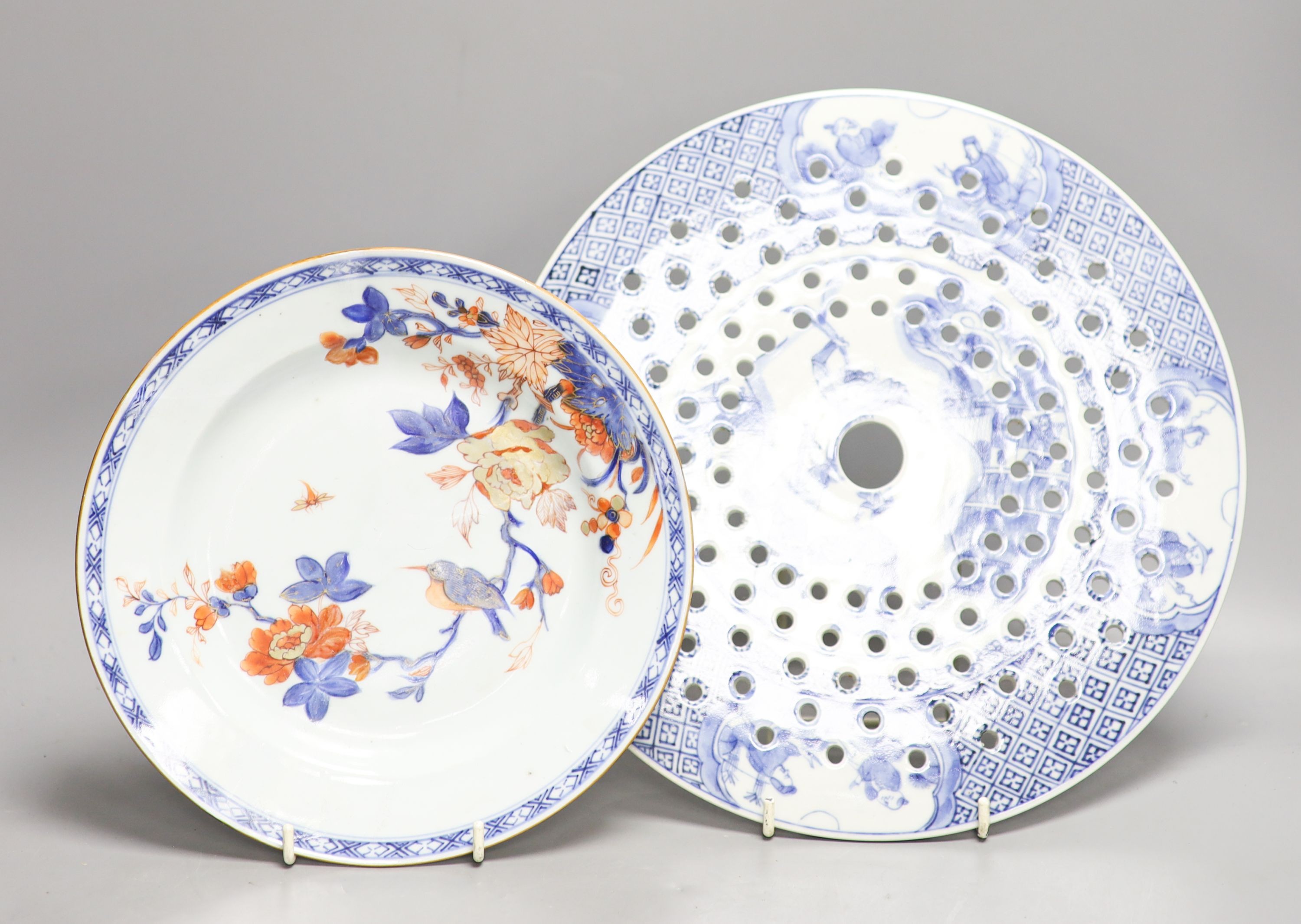 A Chinese blue and white strainer dish and an 18th-century Chinese Imari plate 30cm